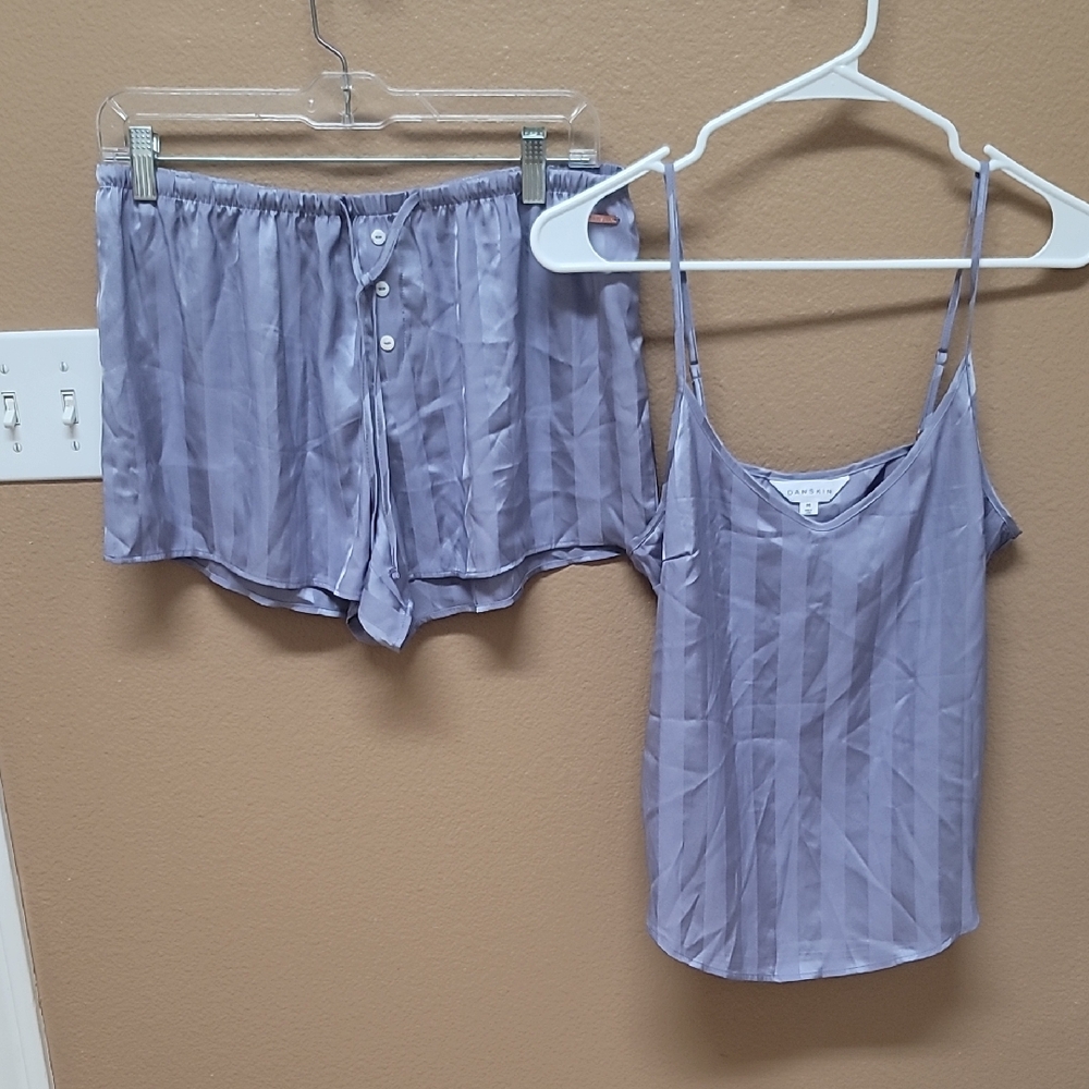 Danskin Lavendar 2 Piece Striped Pajama Set 💜